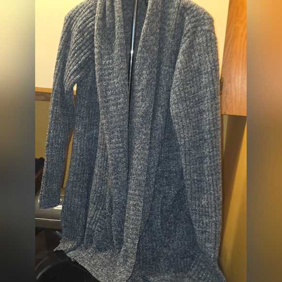 Barefoot Dreams Open-Front Cardigan Sweater With Pockets. Navy And Gray Blend. - Picture 5 of 10